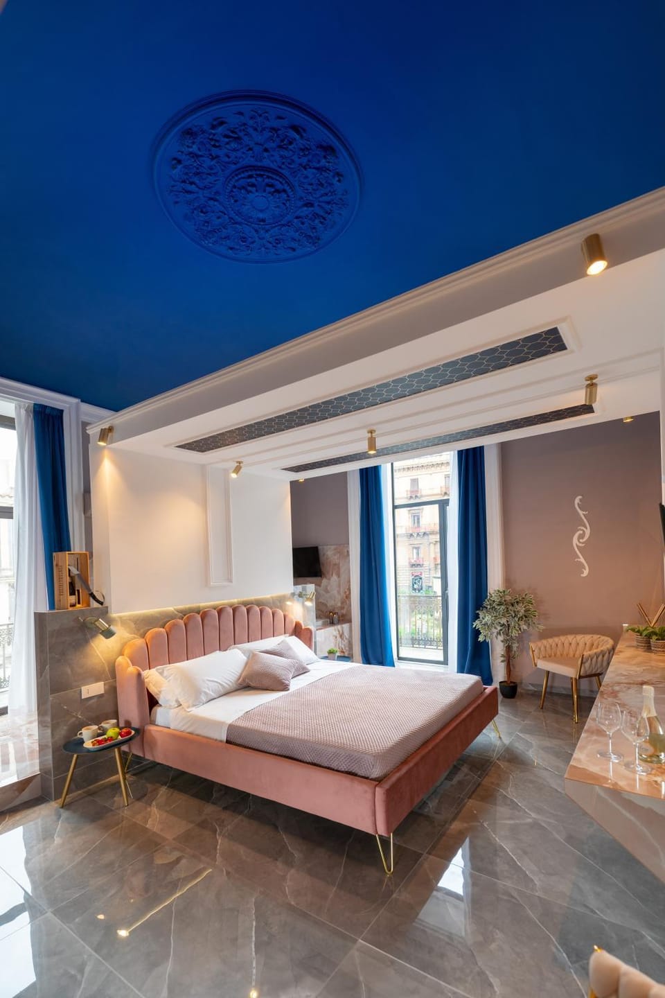 Bed, Photo of the whole room
