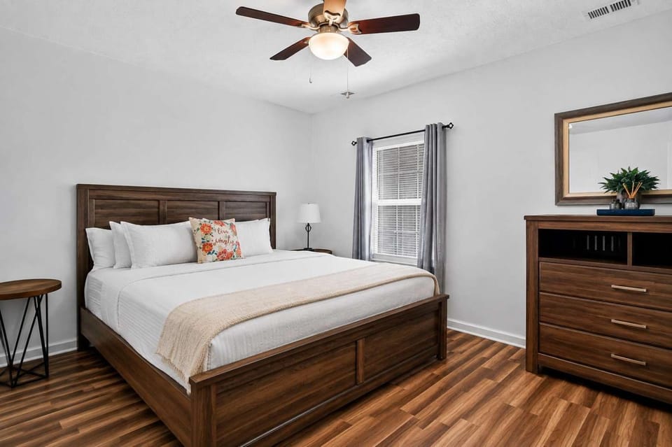 Vibrant Taylor Blvd home near Downtown Louisville House in Jefferson County