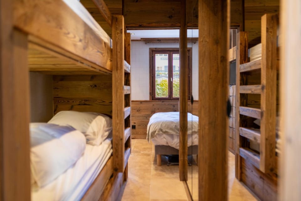 bunk bed
