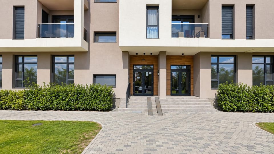 Property building, Facade/entrance, Spring, Day, Garden, Garden view