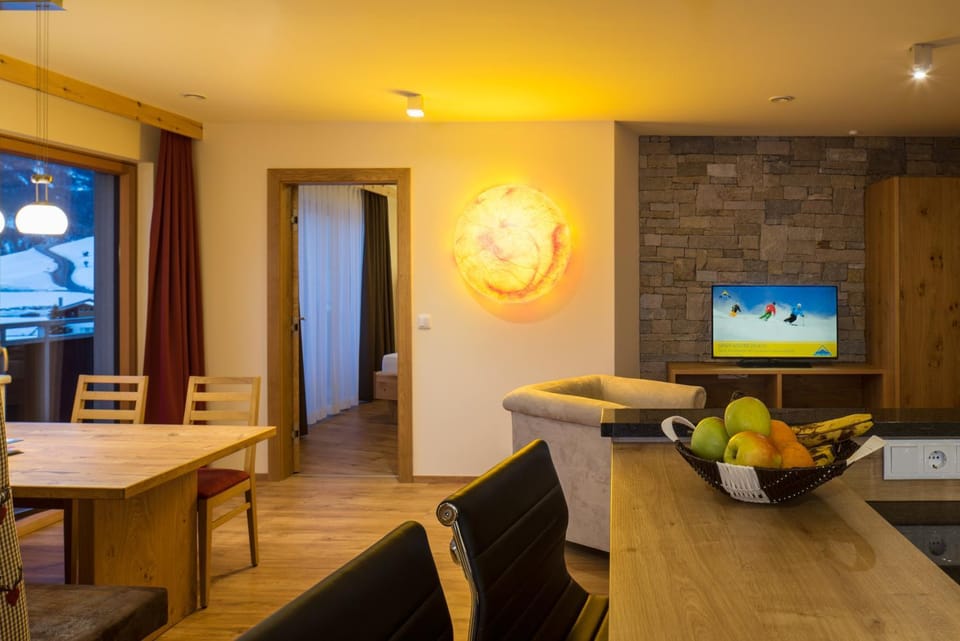 Kitchen or kitchenette, Living room, Dining area