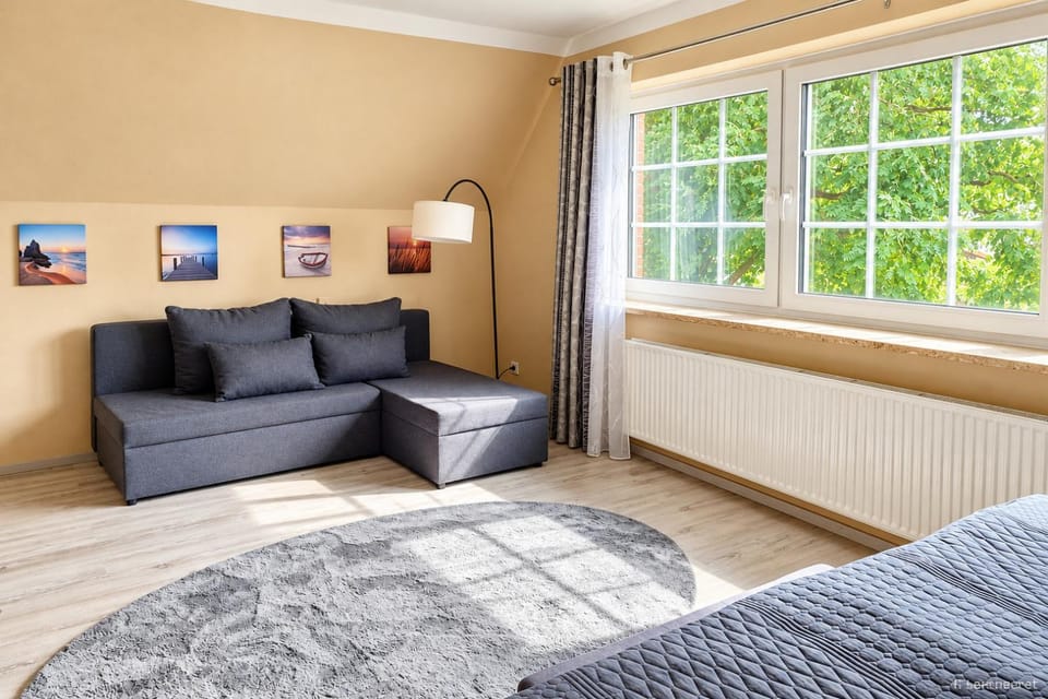 Ferienhaus ELBNEST direkt am Elbstrand by FeWo-Plan KOLL100, ideale Nähe zur Weltstadt Hamburg House in Schleswig-Holstein
