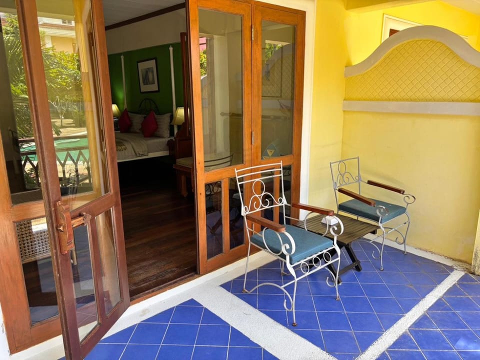 View (from property/room), Balcony/Terrace, Seating area