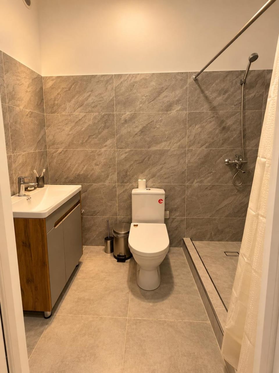 Shower, Toilet, Bathroom