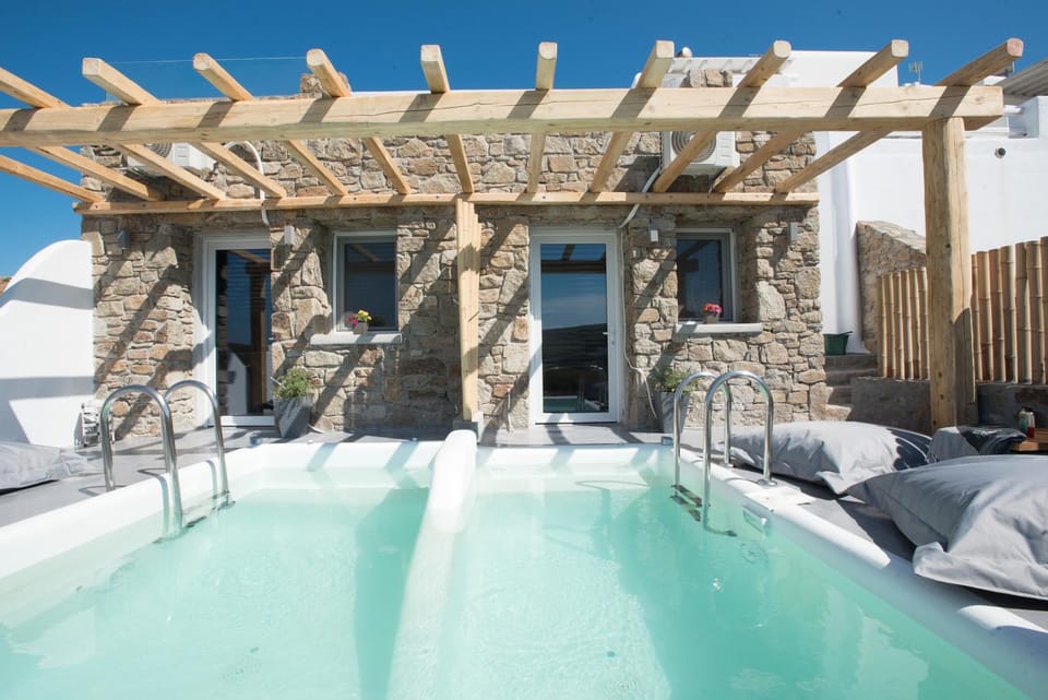 Merchia Bay Villas Mykonos House in Mykonos, Mikonos 846 00, Greece