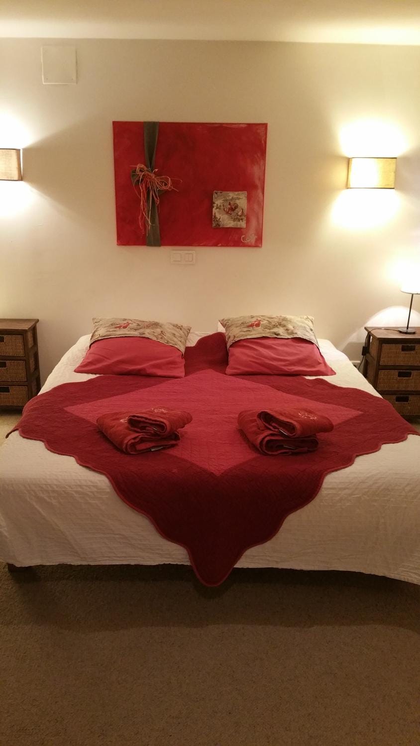 Chambres touristiques La Cour Des Hôtes Bed and Breakfast in Grand Est