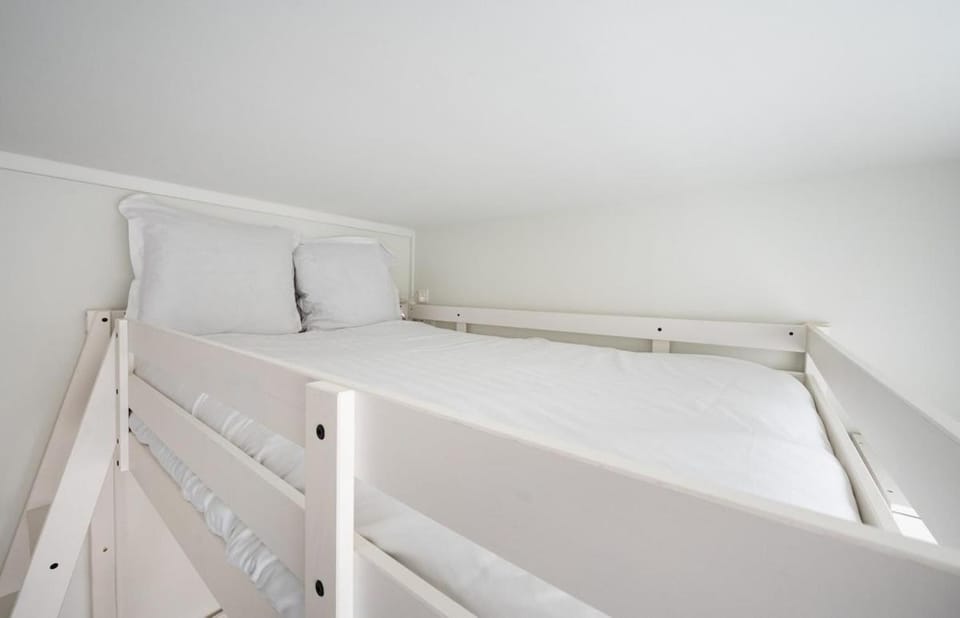 Studio Cosy Clichy Batignolles Apartment in Paris