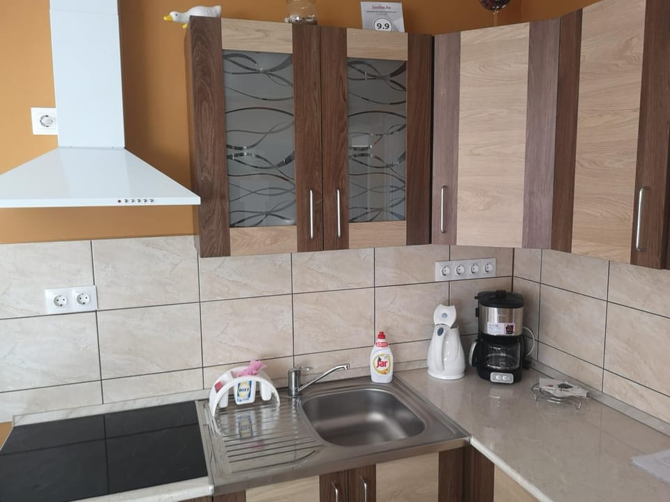 Coffee/tea facilities, Kitchen or kitchenette