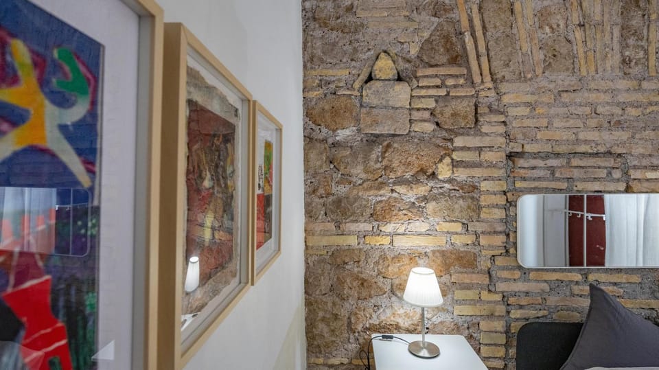 Art House Roma by Rentbeat Bed and Breakfast in Rome