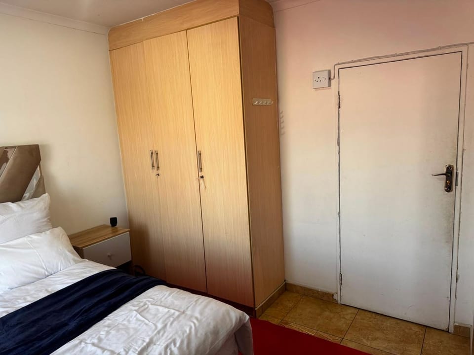 Charming Apartment Room in Johannesburg with Private Entrance Apartment in Johannesburg