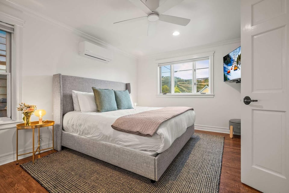Abode on Norfolk Old Town PC home hot tub walk to Town Lift House in Park City