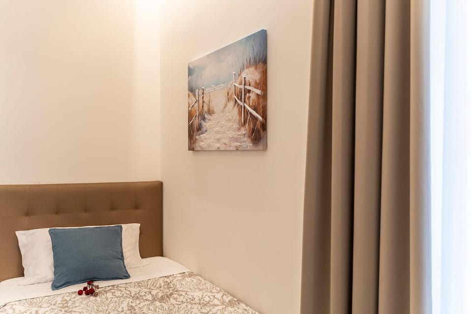 Decorative detail, Bedroom