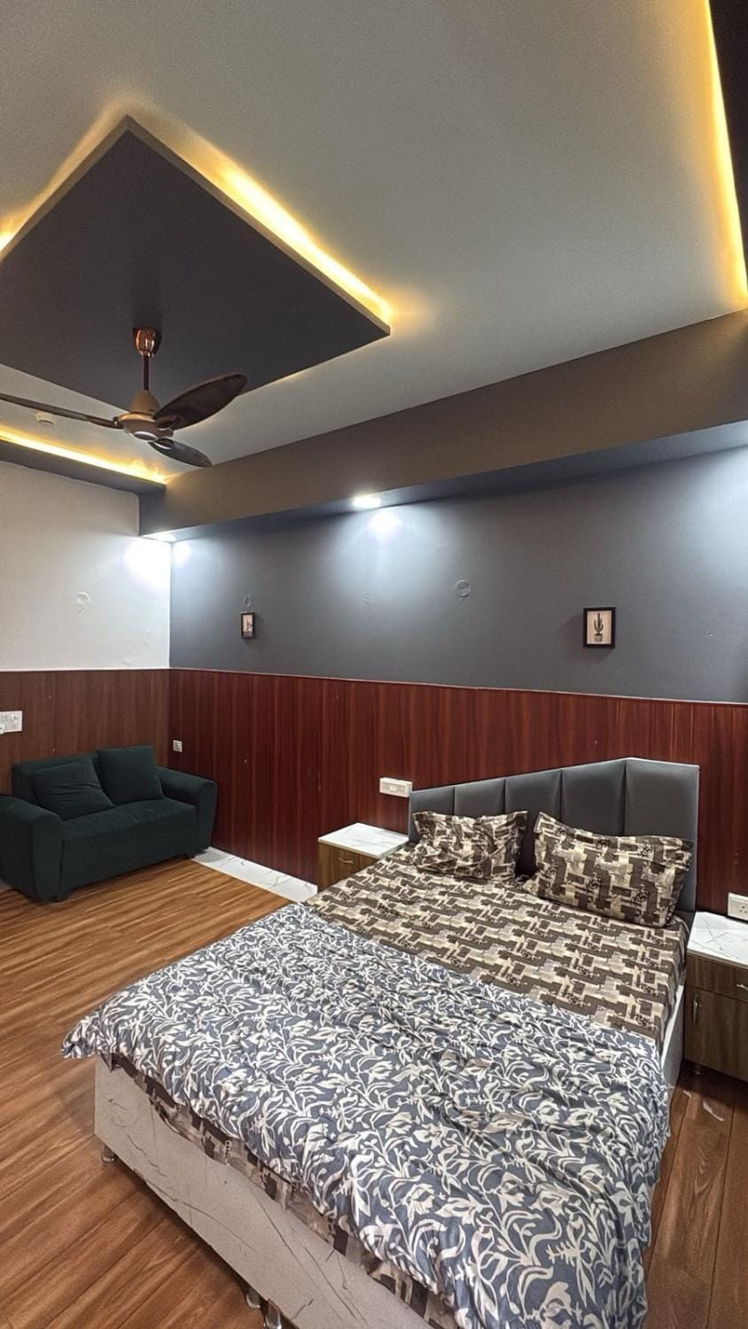 Modern cozy studio flat Apartment in Noida