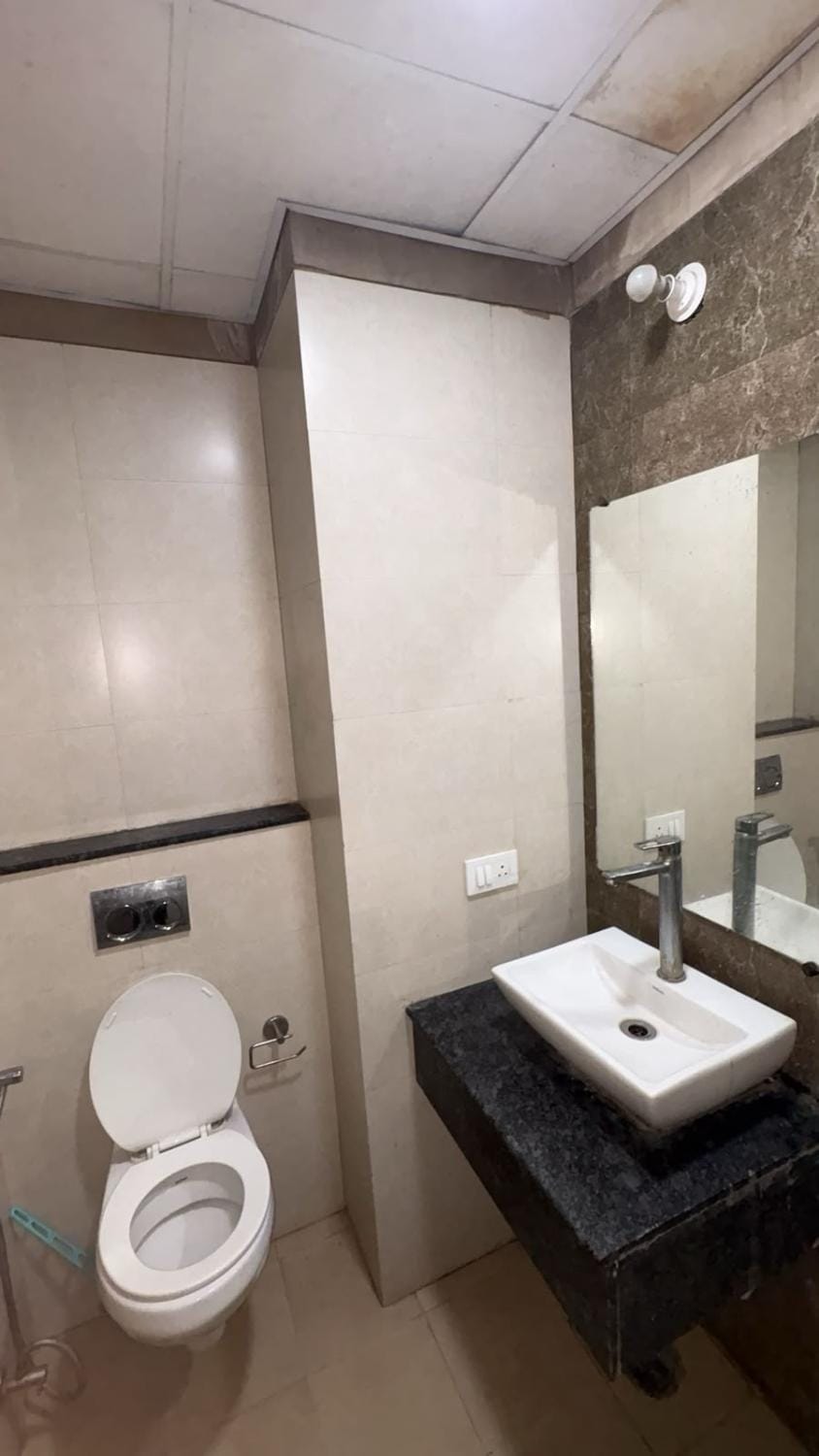 Modern cozy studio flat Apartment in Noida