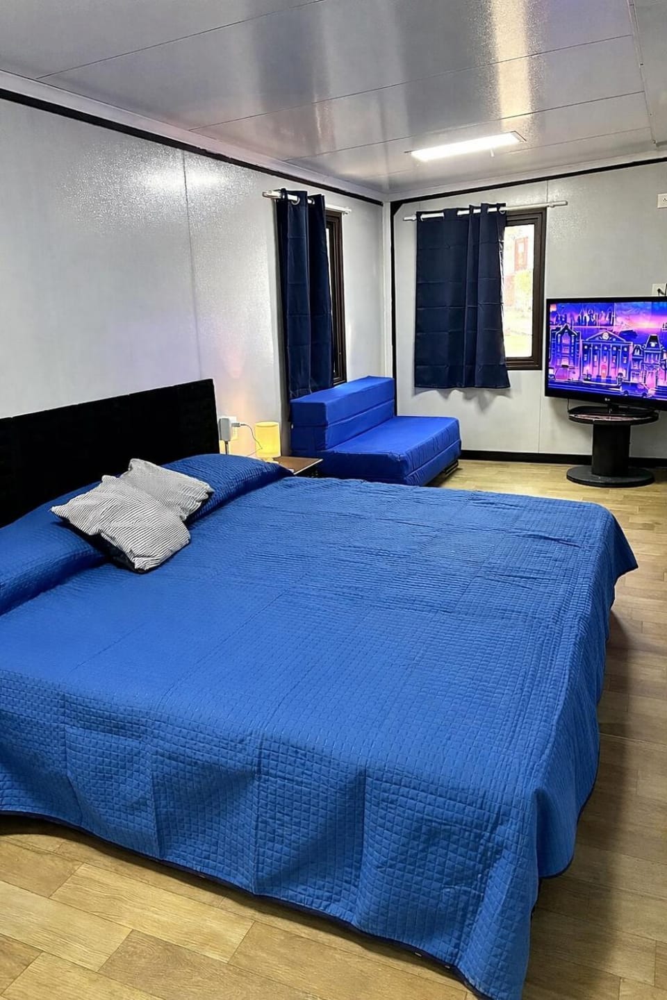 Casa Toledo, 3 Bedrooms, 3 Sofa Bed, Up to 12 Guests, 7 minutes from the beach House in Barra de Navidad