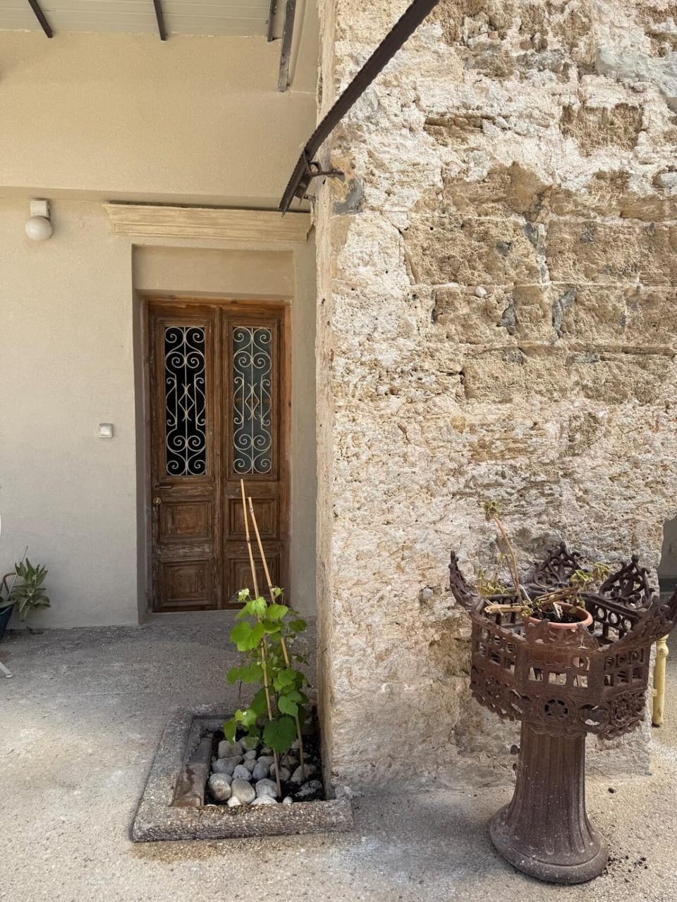 Facade/entrance