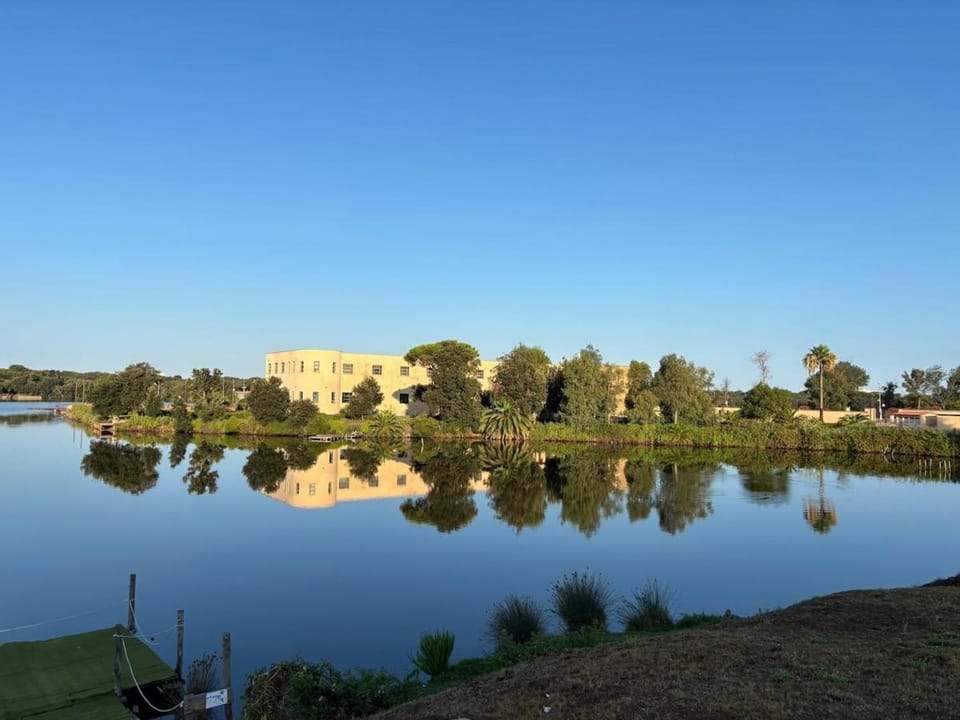 Central penthouse with lake & sea view Apartment in Sabaudia