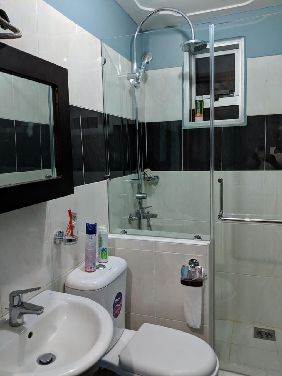 2 Bedroom Studio with Tea Estate & Expressway view Apartment in Uganda