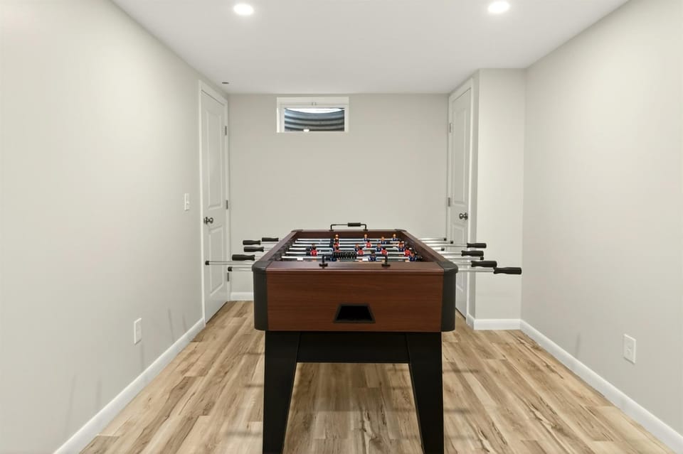 Canandaigua Retreat Near CMAC Venues Games Country House in Canandaigua Lake