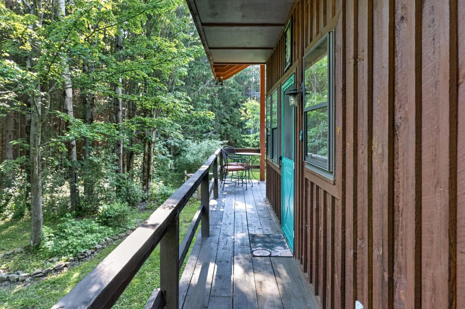Secluded Keuka Hills Cabin Pond Pet Friendly Cabin in Finger Lakes