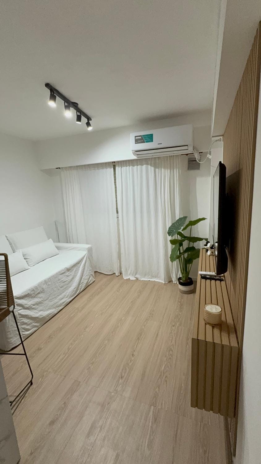 Communal lounge/ TV room, air conditioner