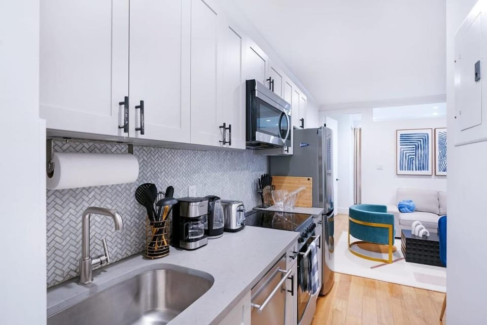 1288-4RS Newly furnished Prime UES 2BR Apartment in Roosevelt Island