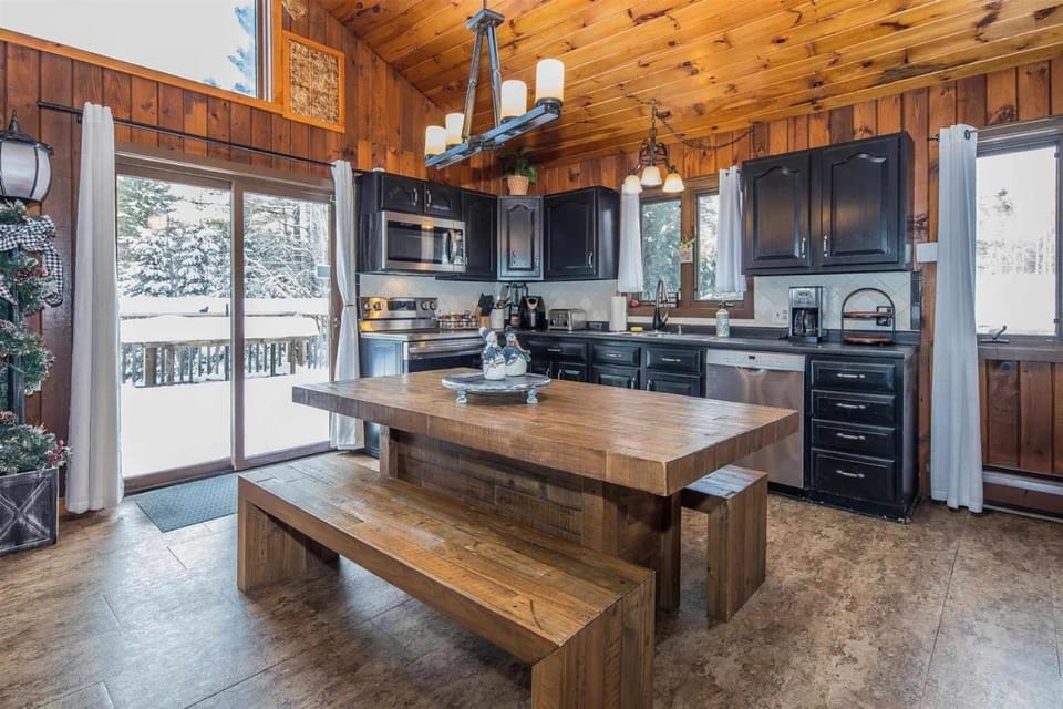 Chalet Near Okemo House in Mount Holly