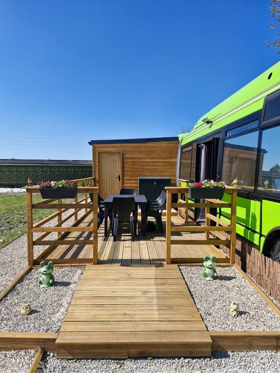 L'arrêt de bus l'escapade Campground/ 
RV Resort in Dunkirk