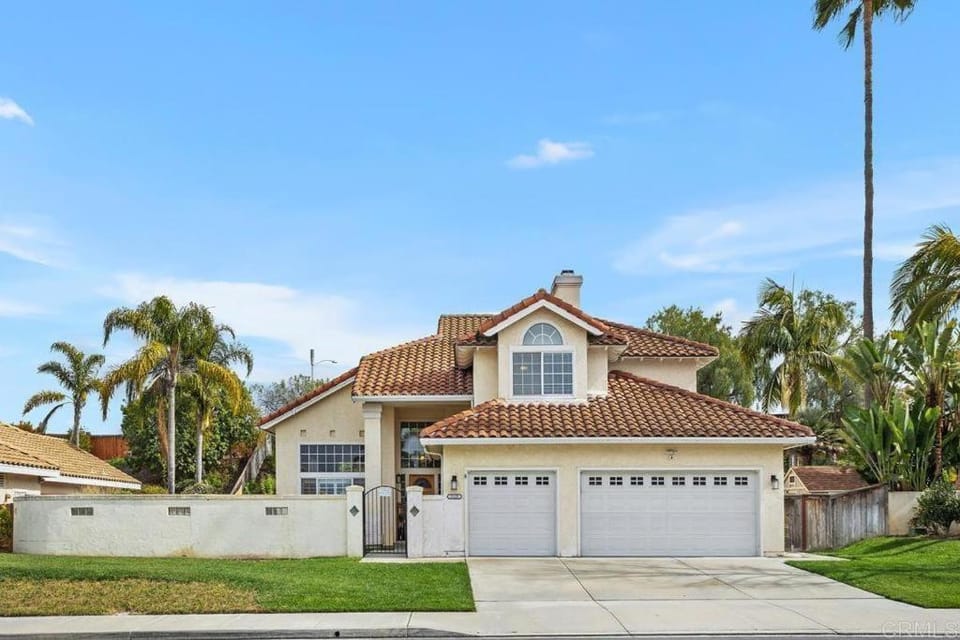Modern Stylish Oceanside Room Vacation rental in Vista