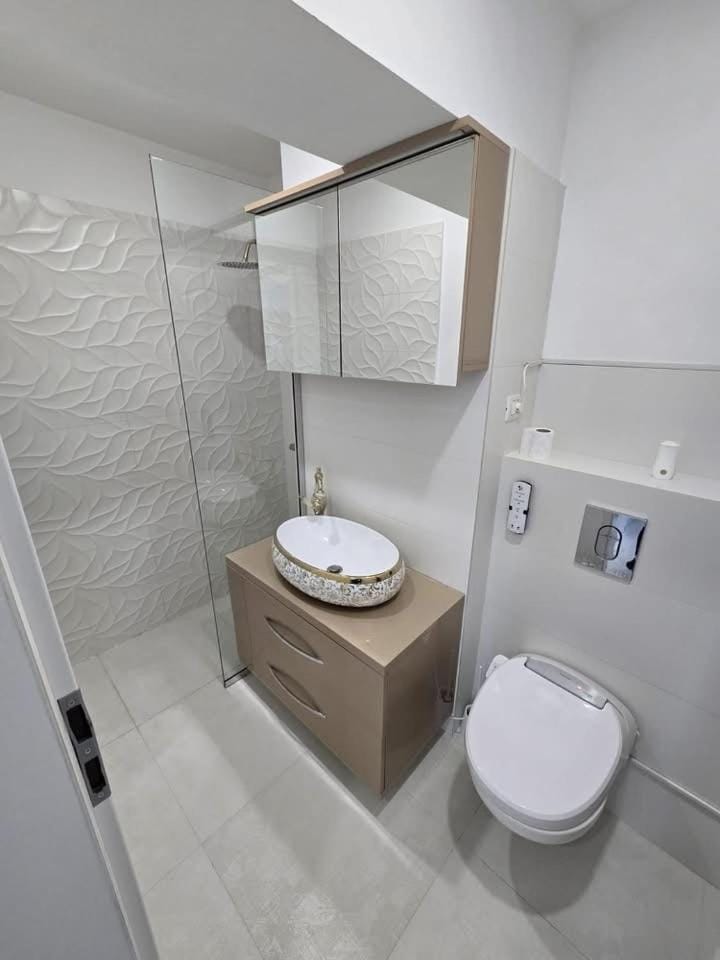Hypnotic Centru Fortuna Apartment in Romania