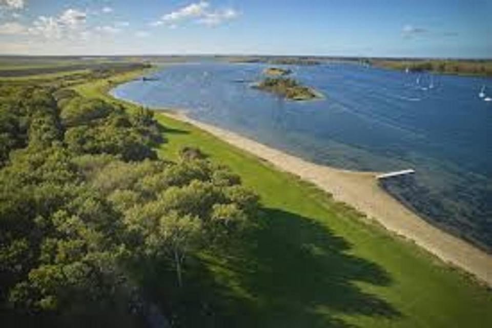 VEERSEKREEKDE Ferienvilla für 6 Personen direkt am Wasser House in Wolphaartsdijk