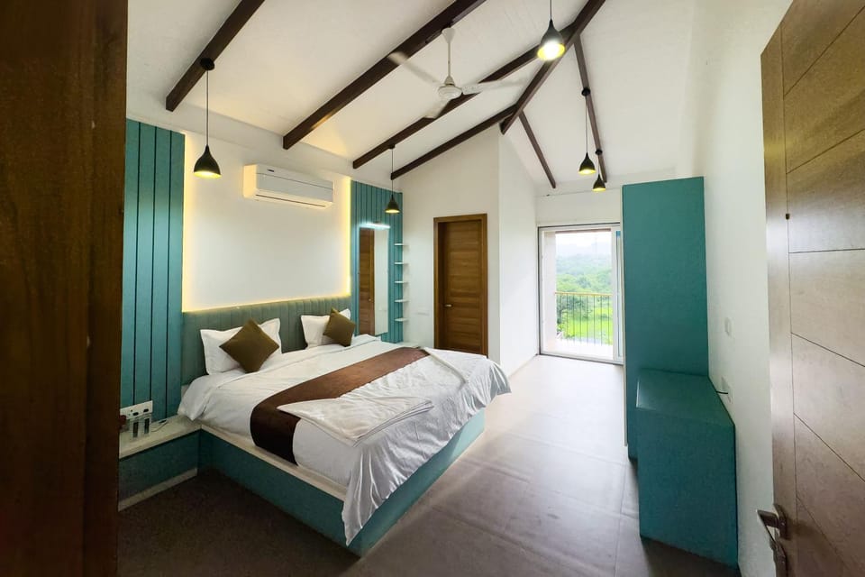 Bed, Photo of the whole room, Bedroom, wardrobe