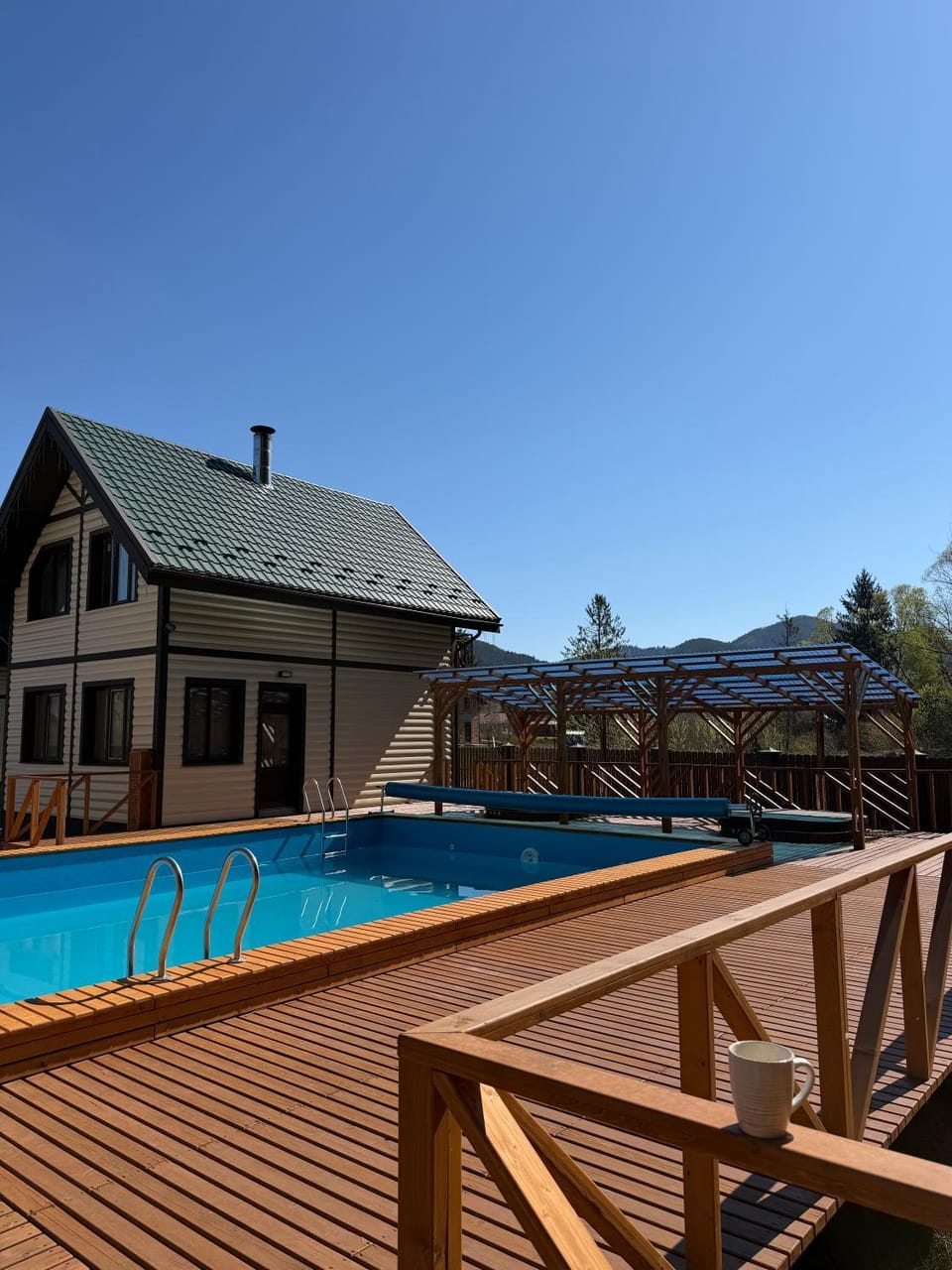 Swimming pool