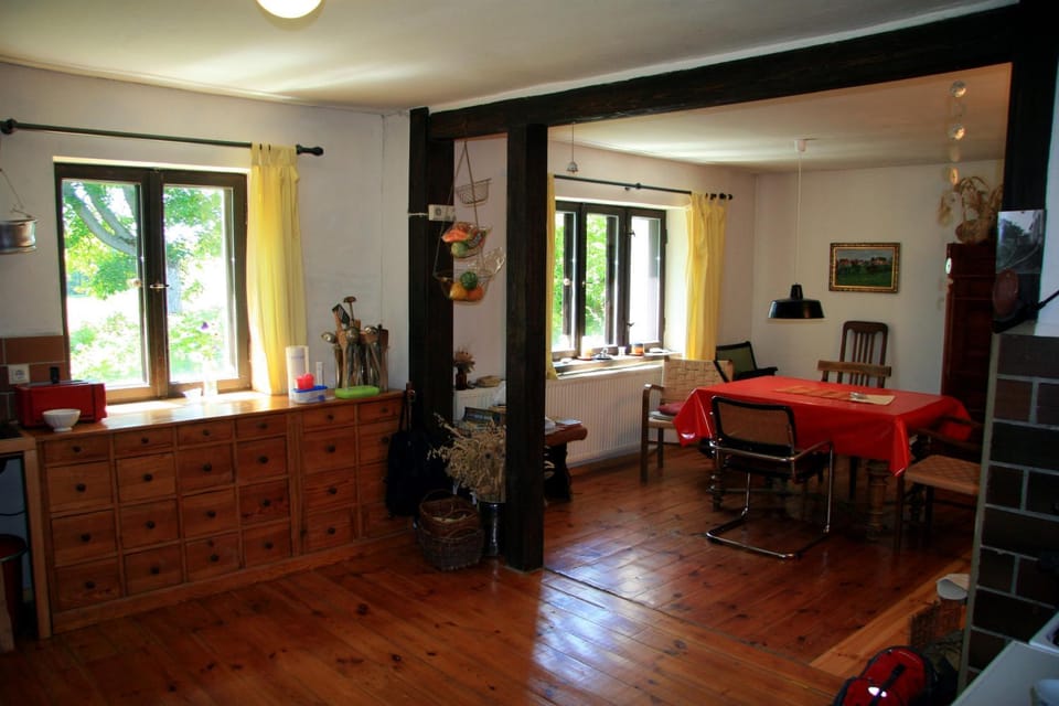 Kitchen or kitchenette, Living room, kitchen