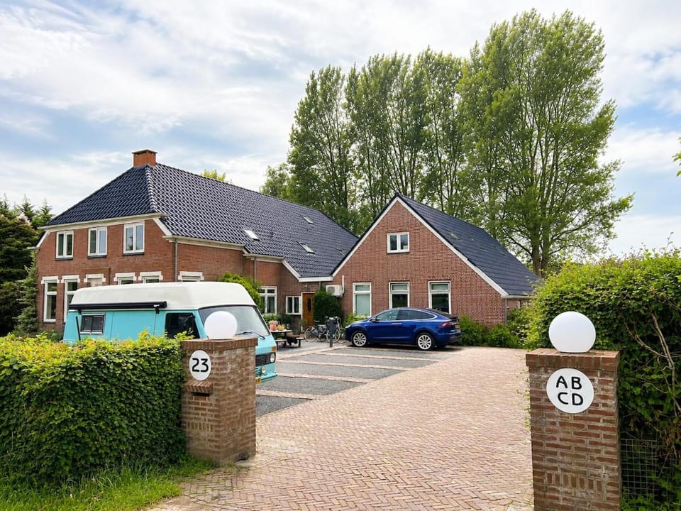 Wonenmeteenknipoog, Groningerweg 23 Apartment in Drenthe (province)