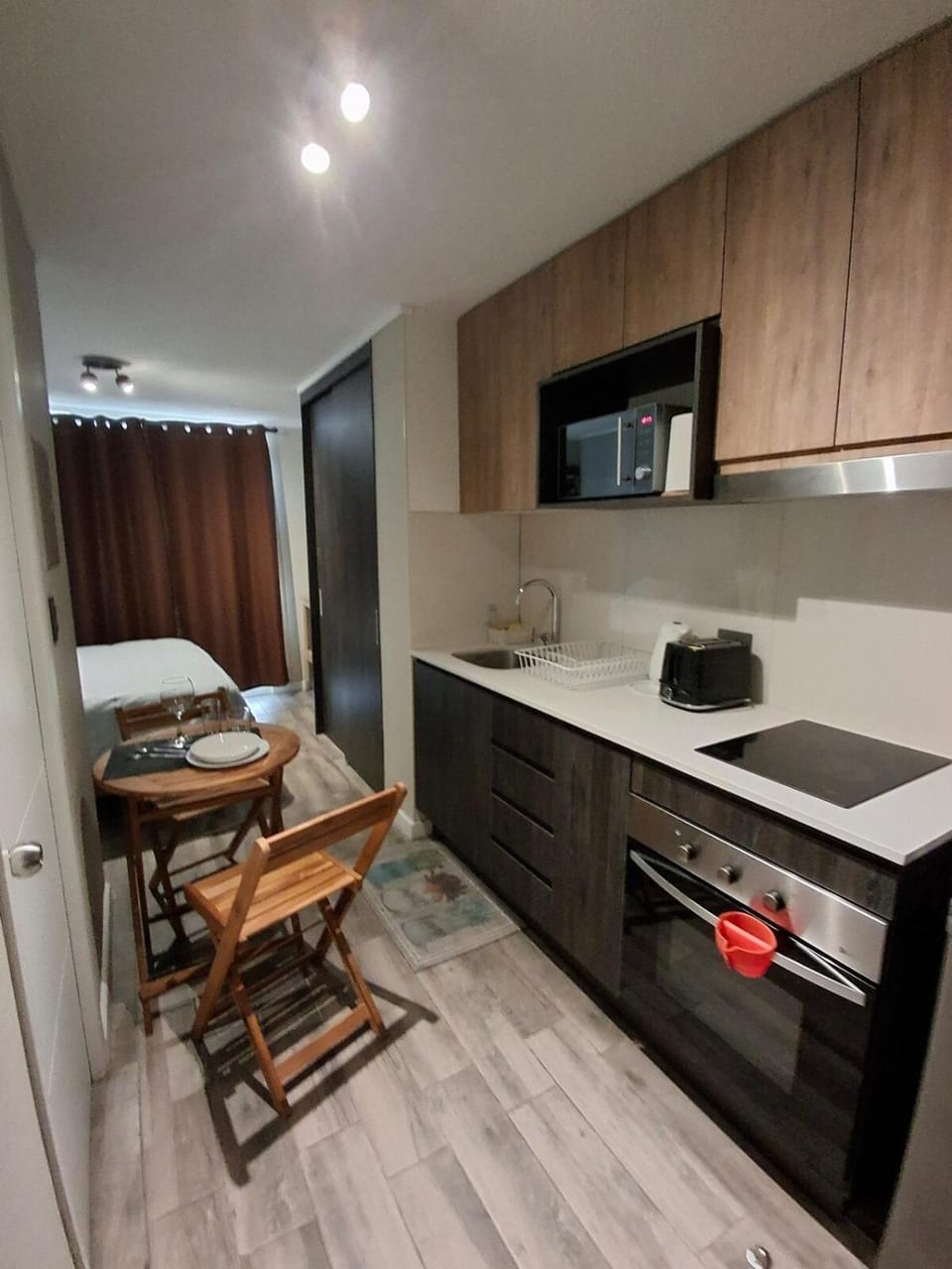 Cómodo y cálido sucio a pasos del metro Apartment in Santiago