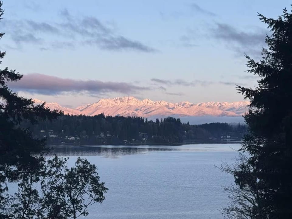 Bainbridge Waterfront Retreat | Beach + Hot Tub House in Bainbridge Island