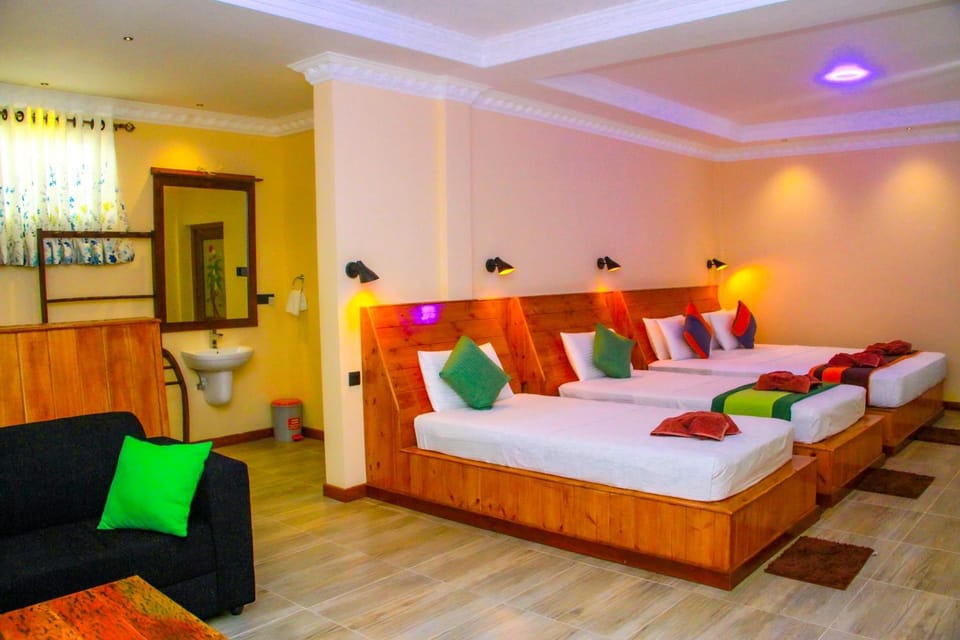 Bed, Living room, Seating area, Bedroom, towels