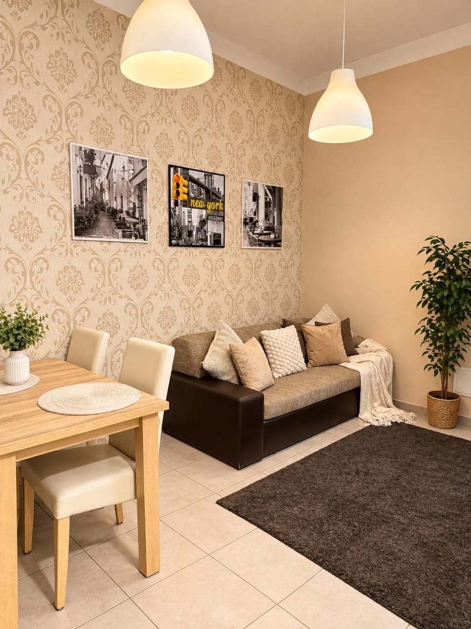 Communal lounge/ TV room, TV and multimedia, Living room