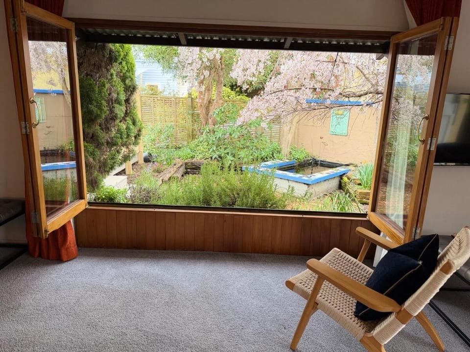 Greytown Shy Studio Apartment in Wellington Region