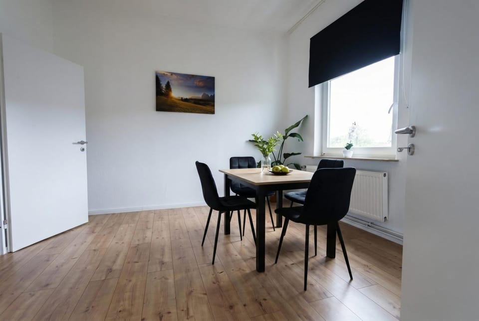 Monteur- & Ferienwohnung Lutherstraße I 2 Schlafzimmer, 5 Betten, WLAN & Waschmaschine Apartment in Bremerhaven