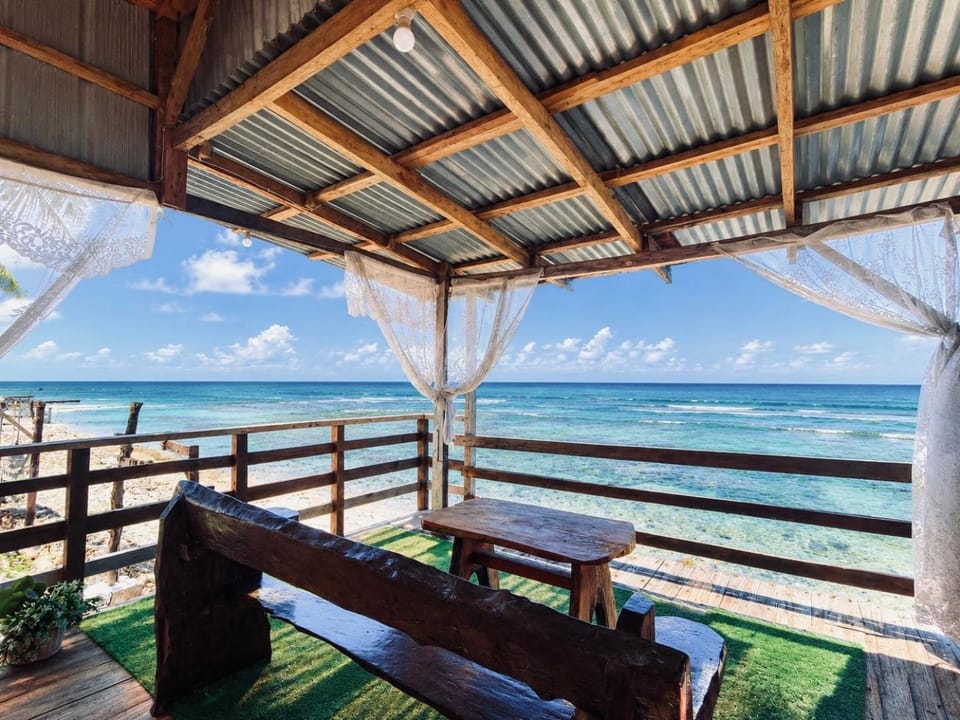 Day, Natural landscape, View (from property/room), Balcony/Terrace, Seating area, Dining area, Beach, Sea view