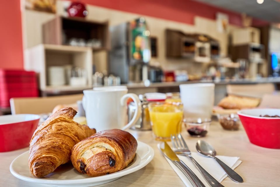 Food and drinks, Food, Breakfast, Continental breakfast