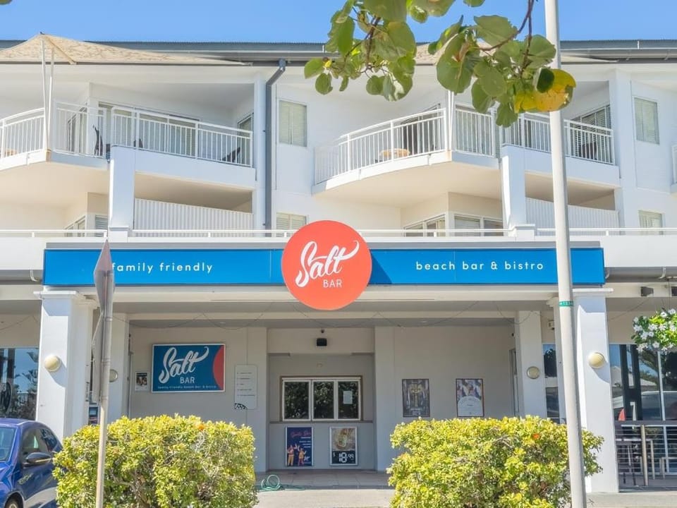 The Pool Resort | Pool View Getaway Apartment in Kingscliff