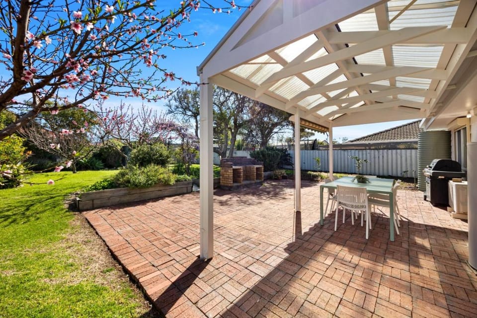 Property building, Patio