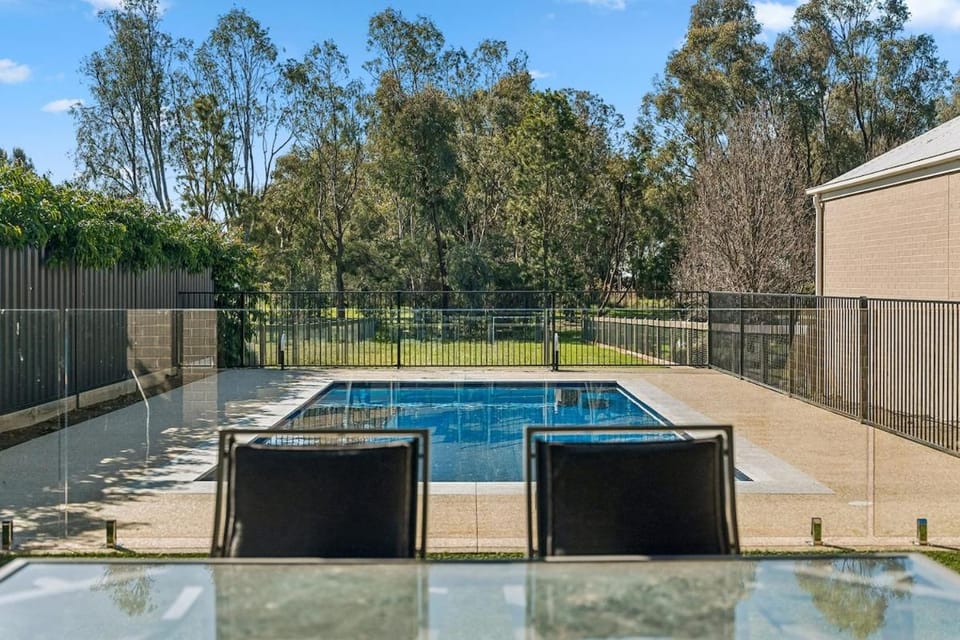 The Perfect Waterside Escape House in Yarrawonga