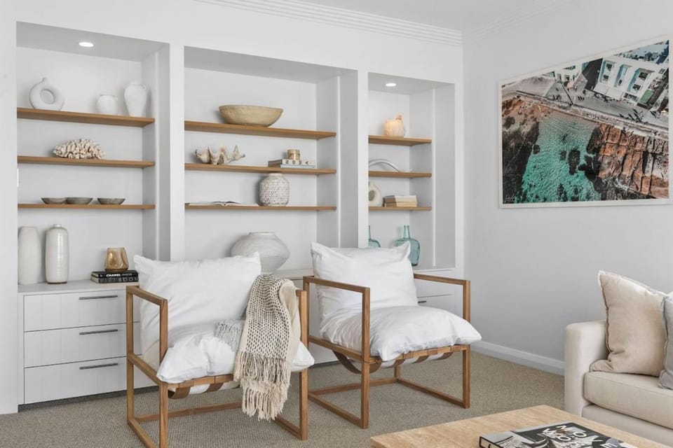 Luxury Manly Oceanfront Getaway Apartment in Manly