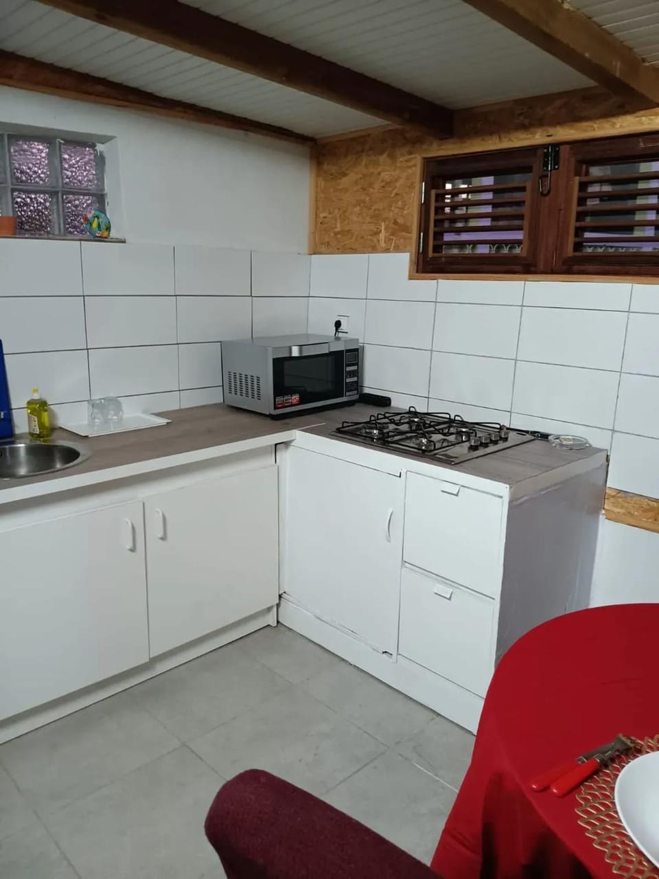 Kitchen or kitchenette