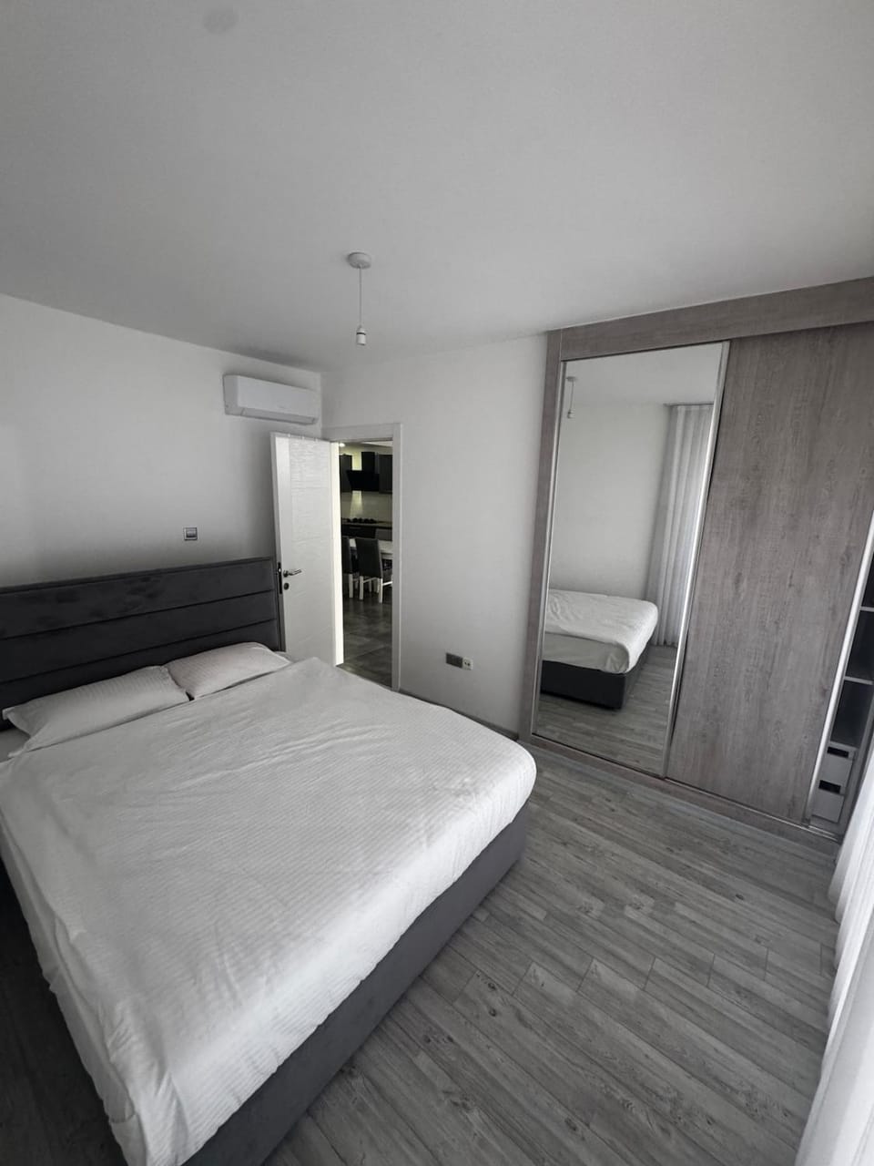 Bed, Photo of the whole room, Bedroom, wardrobe