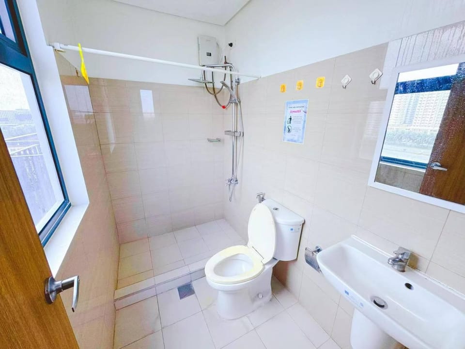 shore 2 tower 1 2bedroom near MOA CITY VIEW Apartment in Pasay
